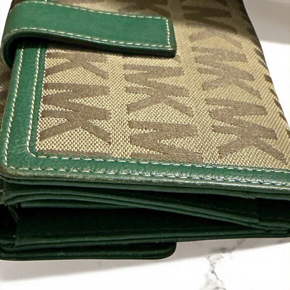 Michael Kors Monogram Green Trim Canvas Leather Wallet Clutch 7”x4” - Picture 9 of 15